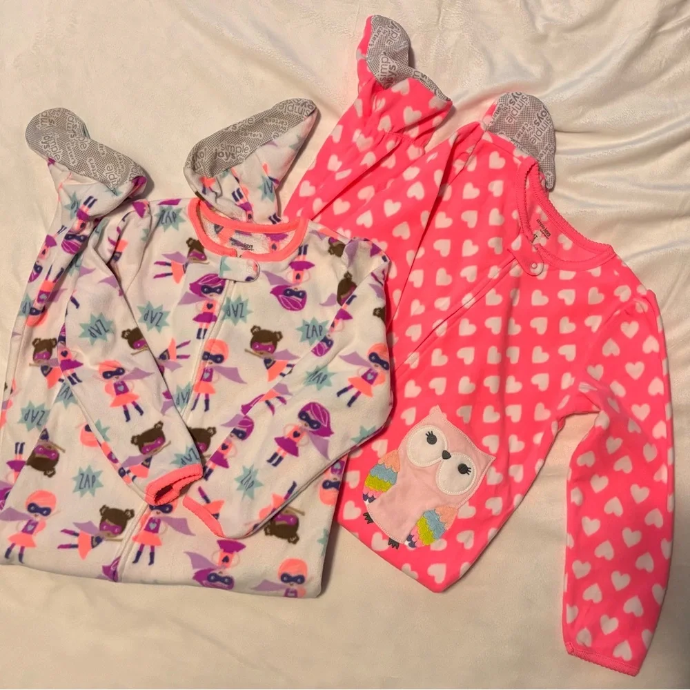 Carter's Fleece Footed Pajamas- like new! - Picture 3 of 11